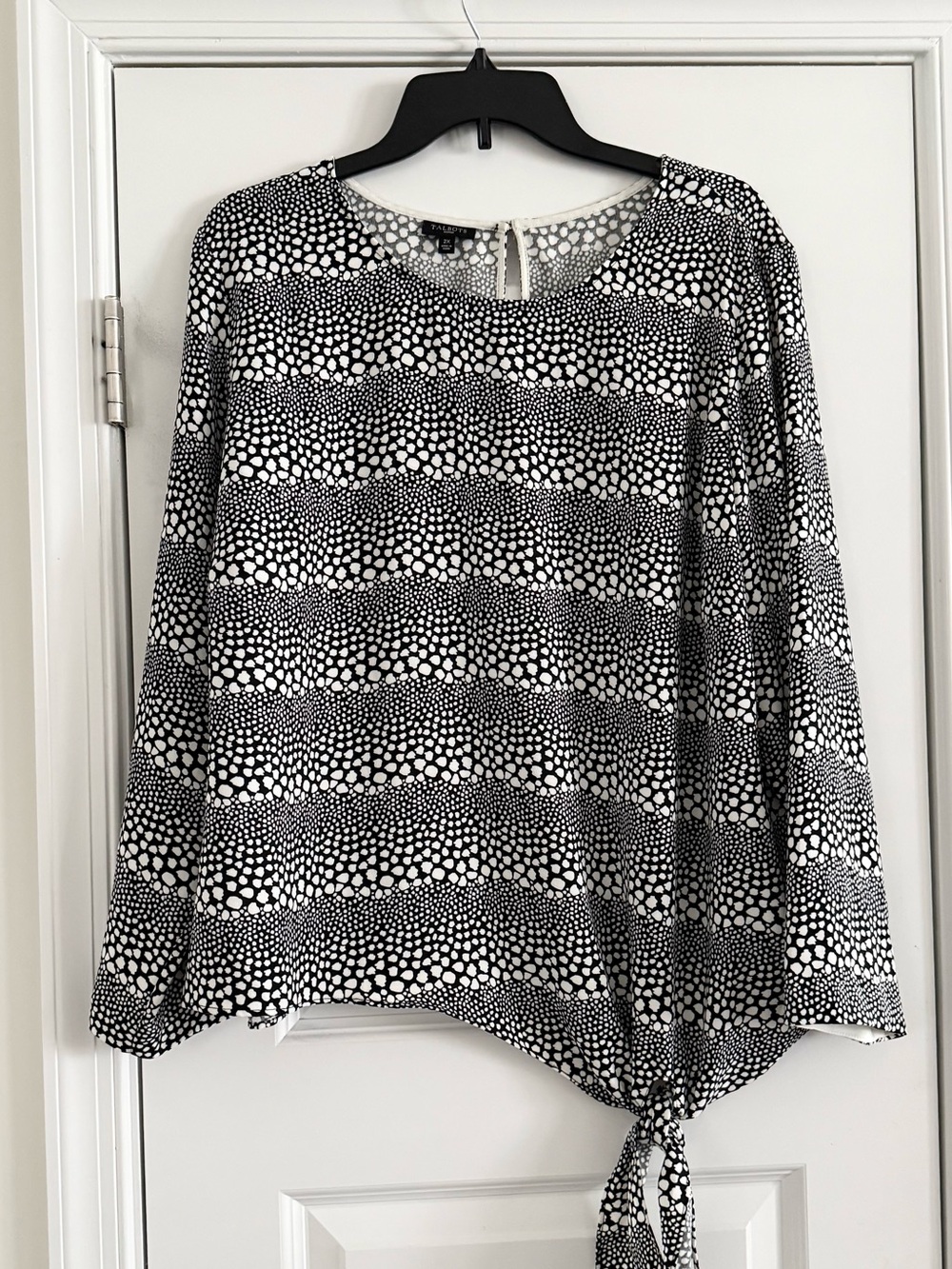 Talbots Black White Abstract Tie Front Blouse Women’s 2X Office